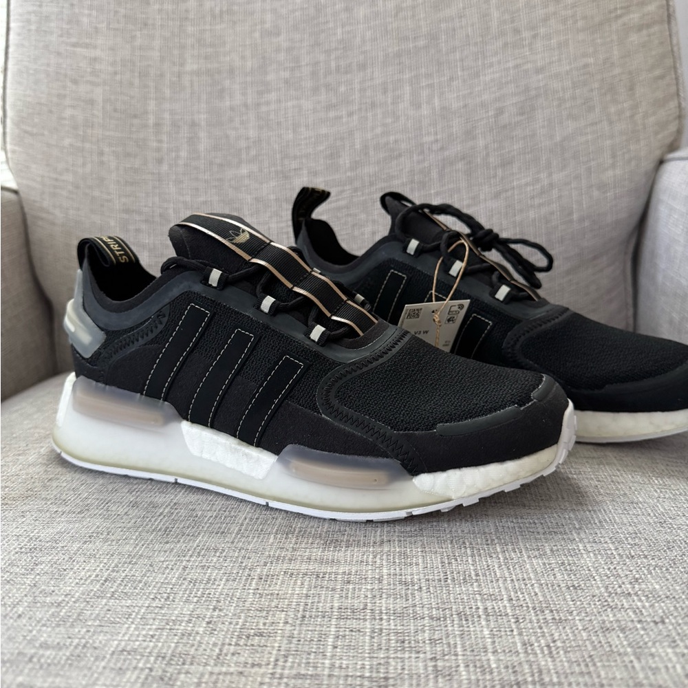 Adidas NMD V3 Lace Up Sneakers Black and White Athletic Shoes